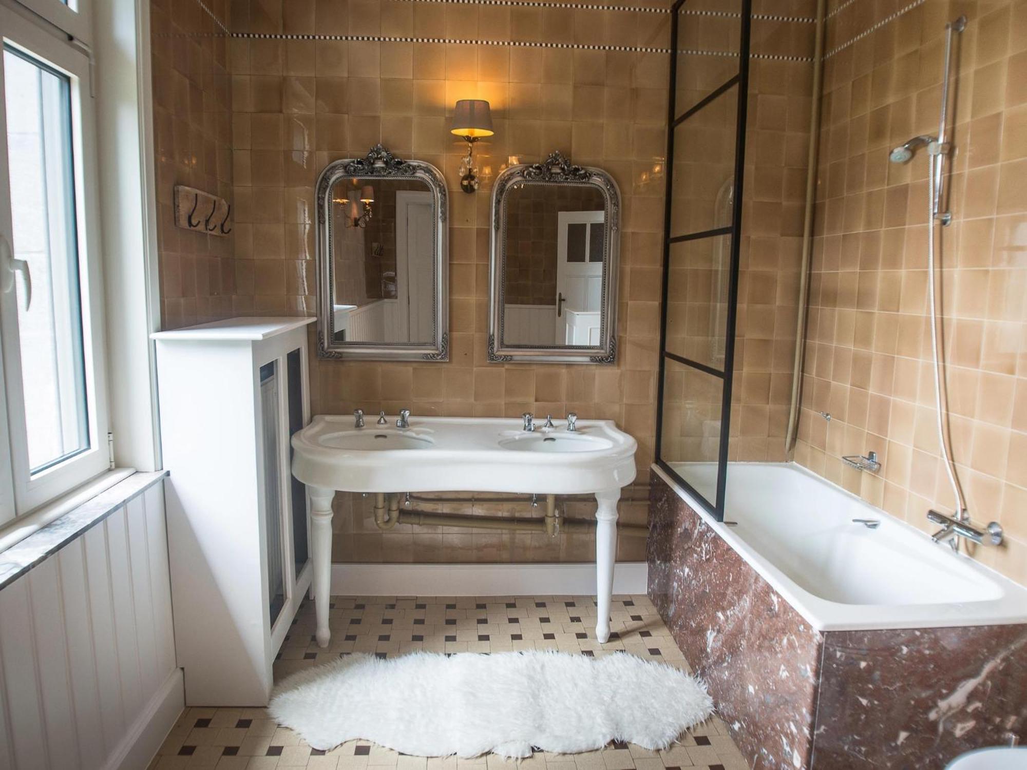 Luxurious Castle With Hot Tub In The Belgian Villa Jamoigne Exterior foto